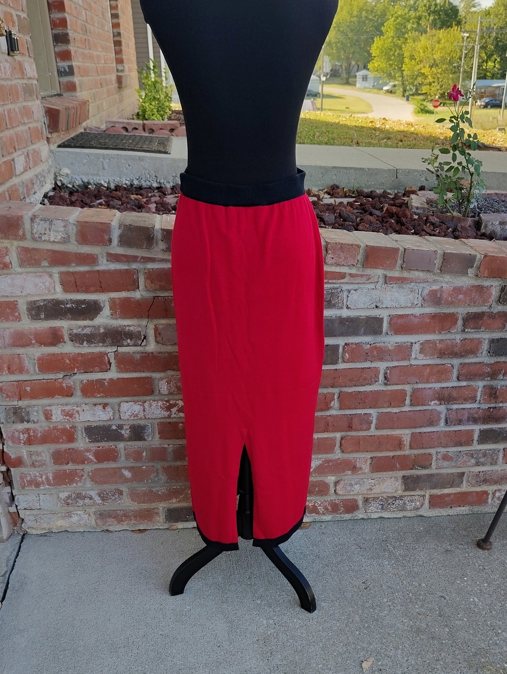 Vintage Dressbarn Dark Floral Beads Knit Slit Maxi Skirt Size M Whimsigoth 90s - Picture 11 of 16